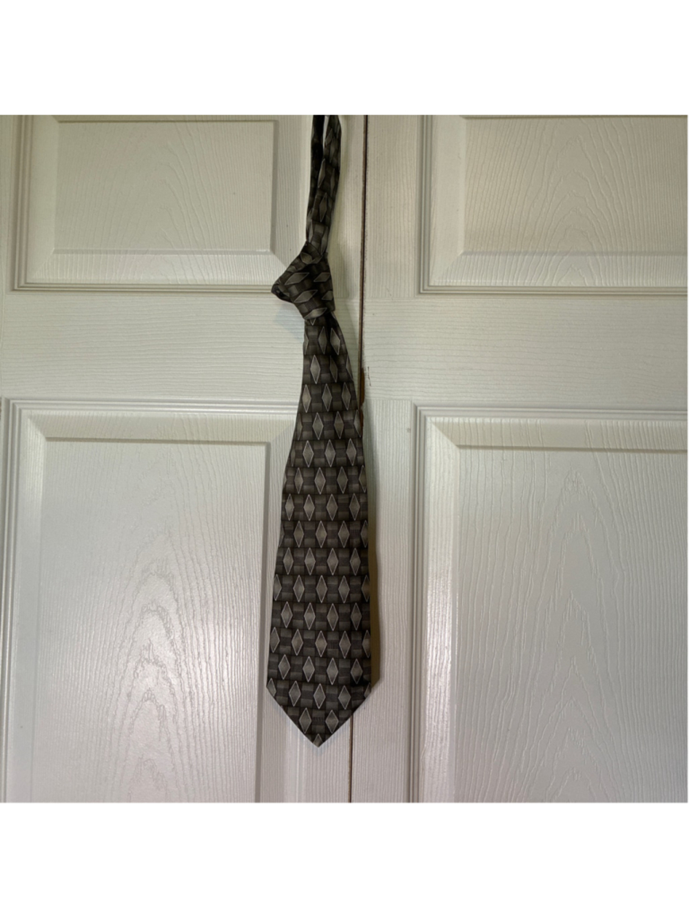 Men's Facets Silk Tie One Size Grey Black Diamond Pattern